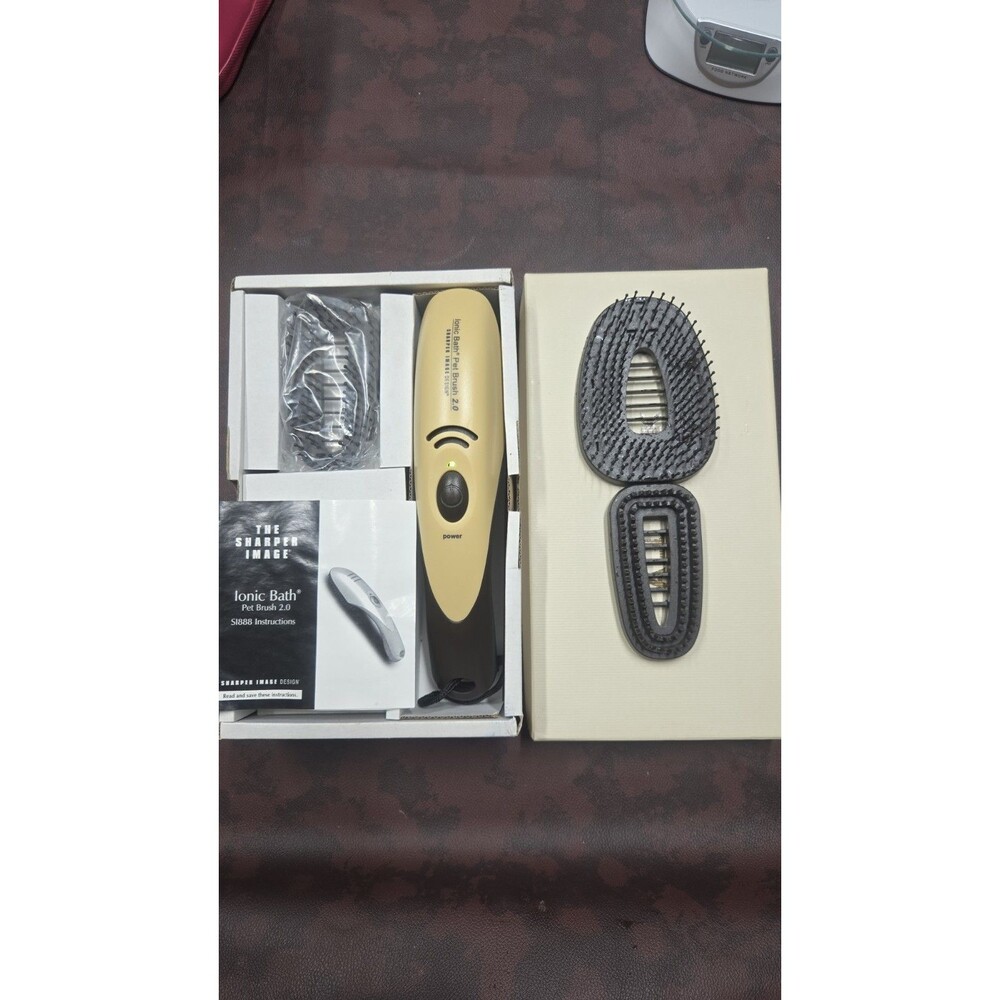 Sharper Image Ionic Bath Pet Brush Model SI 888